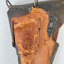 Load image into Gallery viewer, WWII US Army .45 Cal 1911 Holster, Boyt, 1942, Named