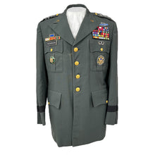 Load image into Gallery viewer, US Army General William R. Richardson Uniforms, Flag and Plaque Grouping