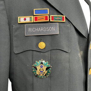 US Army General William R. Richardson Uniforms, Flag and Plaque Grouping