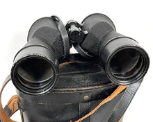 Load image into Gallery viewer, WWII US Mark 32 Mod 7 Binoculars and Case